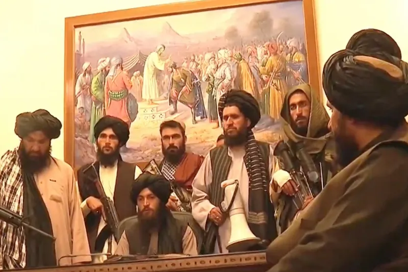 TALIBANI PREUZELI PREDSJEDNIČKU PALAČU: Uskoro objavljuju da je utemeljen Islamski Emirat Afganistan