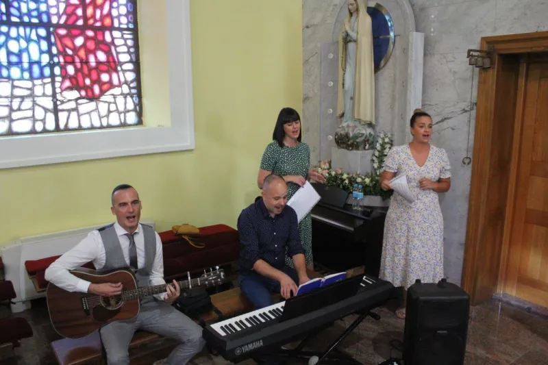 FOTO: Zavoljeli se na susretima iseljenih, ona zbog njega naučila hrvatski, on po nju došao na konju 10