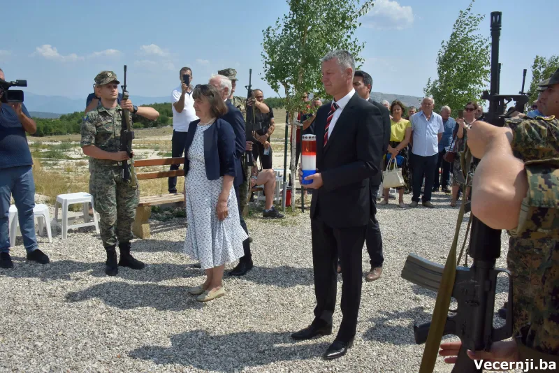 (FOTO) Misa na Bilima! Palić: Istina nema alternative! Čović: Skinut je veo šutnje o žrtvama Križnog puta  9
