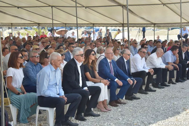 (FOTO) Misa na Bilima! Palić: Istina nema alternative! Čović: Skinut je veo šutnje o žrtvama Križnog puta