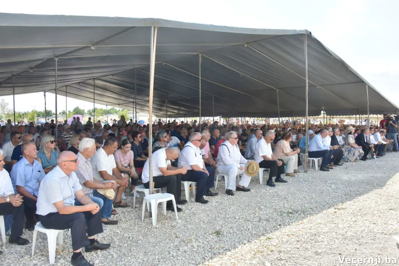 (FOTO) Misa na Bilima! Palić: Istina nema alternative! Čović: Skinut je veo šutnje o žrtvama Križnog puta  2