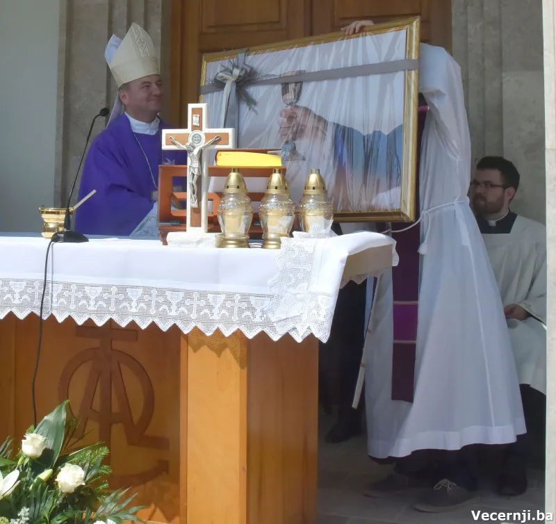 (FOTO) Misa na Bilima! Palić: Istina nema alternative! Čović: Skinut je veo šutnje o žrtvama Križnog puta  4