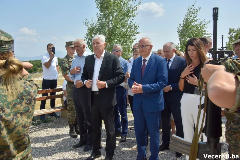 (FOTO) Misa na Bilima! Palić: Istina nema alternative! Čović: Skinut je veo šutnje o žrtvama Križnog puta  7