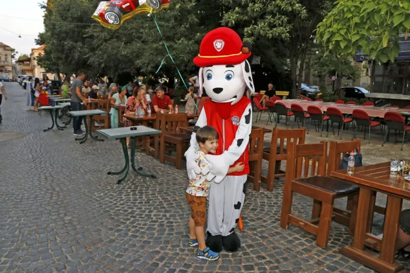 FOTO: Ljetni karneval u Čapljini ponovno spektakularan 2