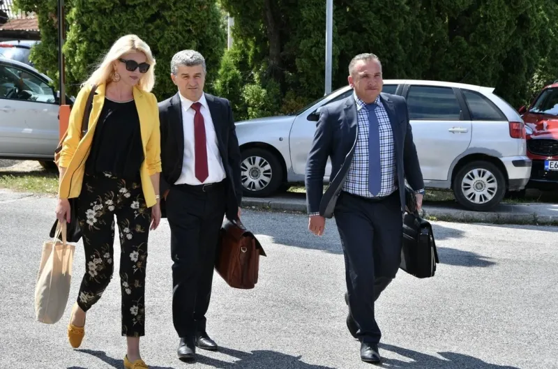 Predmet ''Respiratori'': ''Seb zove, loši respiratori, u ogromnom smo problemu''