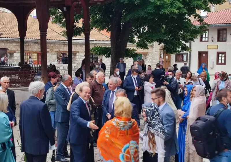 Kum Erdogan stigao u svatove, milijun KM mladoženja iskeširao za 'sarajevsku svadbu stoljeća' 6