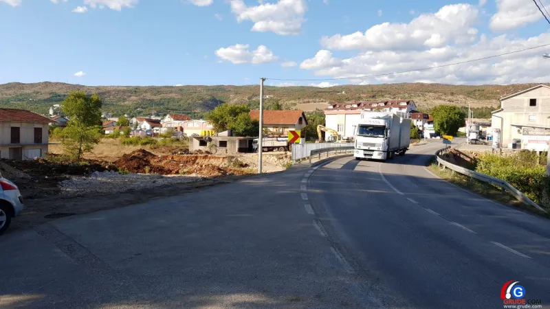 FOTO: Počeli radovi na lokaciji budućeg kružnog toka u Grudama 10