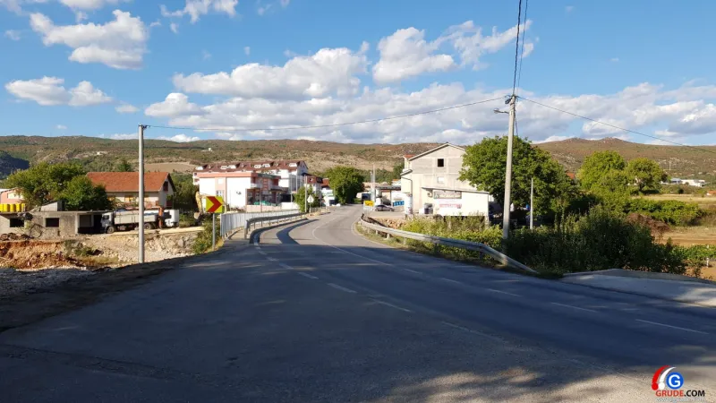 FOTO: Počeli radovi na lokaciji budućeg kružnog toka u Grudama 7