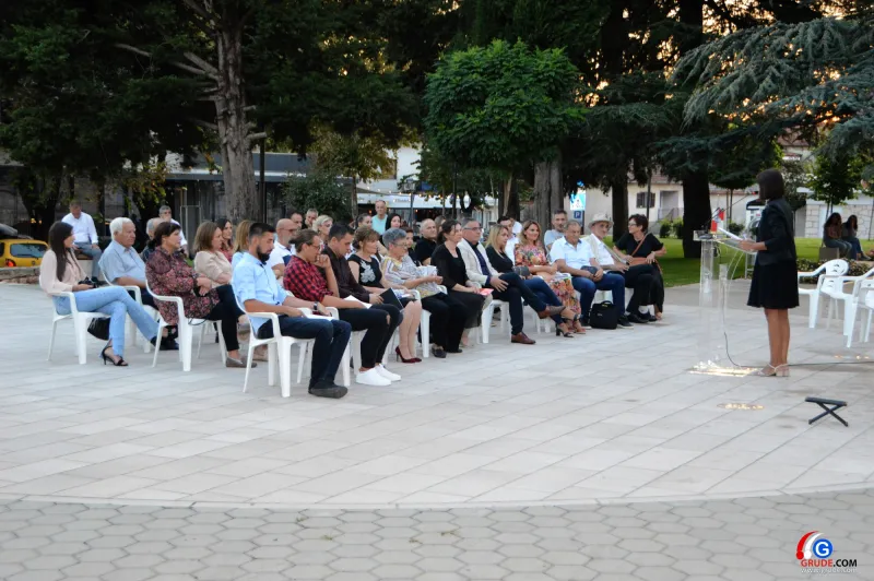 Grude ugostile Hercegovačke književnike FOTO