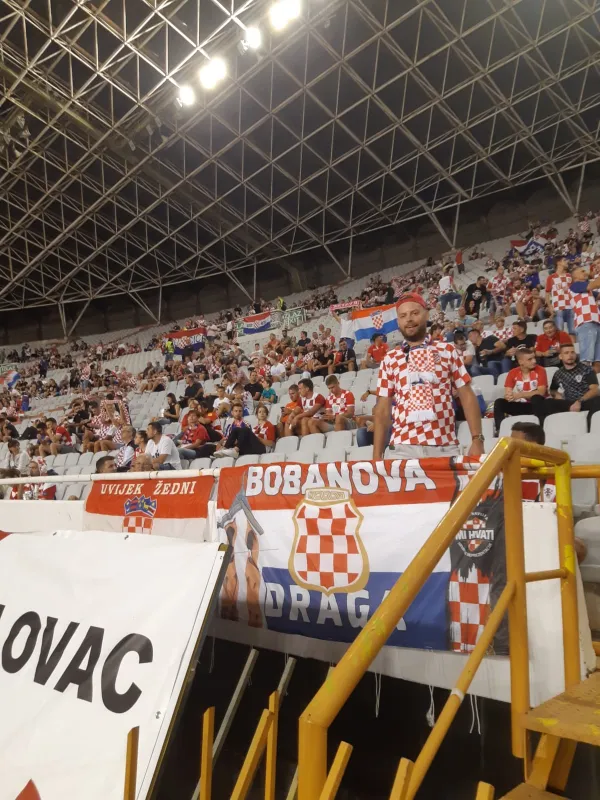 FOTO: Navijači su na tribinama! Hrvatska na Poljudu ide po pobjedu 3