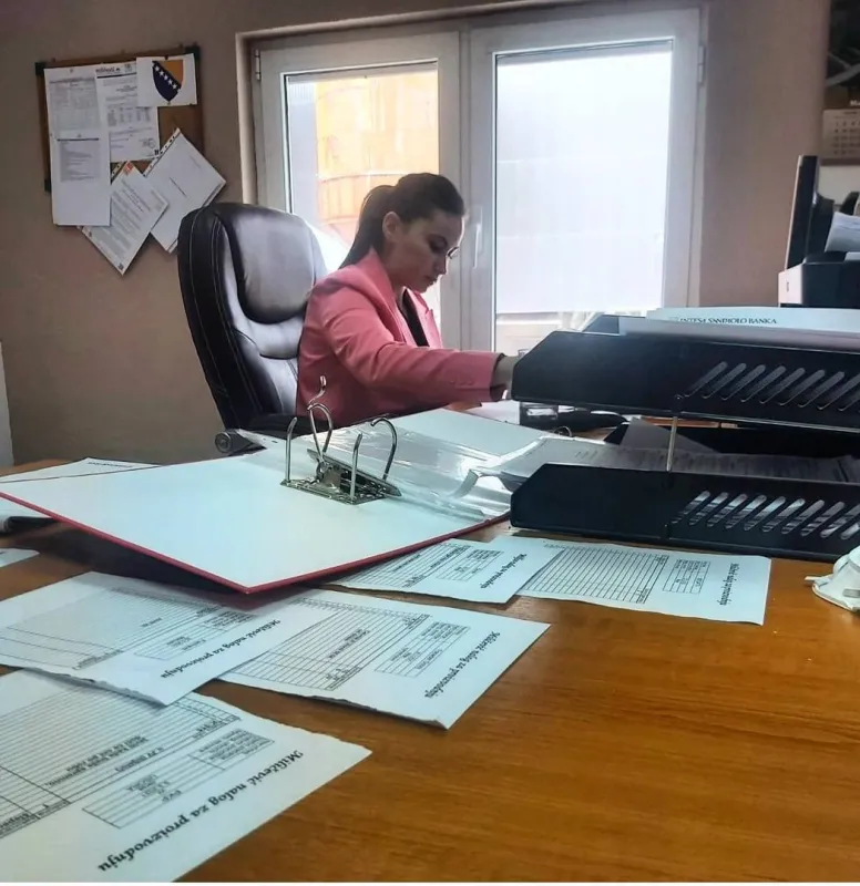 Marija Miličević uz direktorske obveze radi i na bageru! A uči minirati i bušiti za poslove na kopu 2