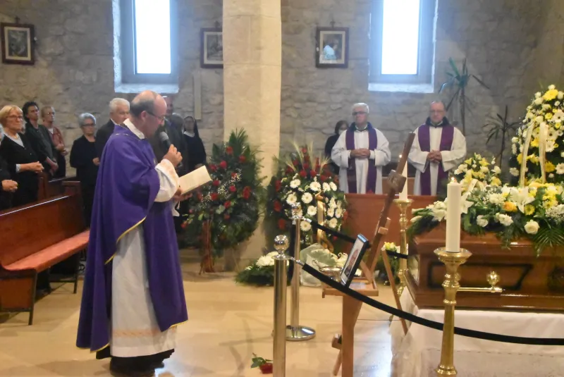 FOTO: HERCEGOVINA ISPRATILA SVOG FRA ANTU ŠARAVANJU U ZAGRLJAJ KRISTU 96