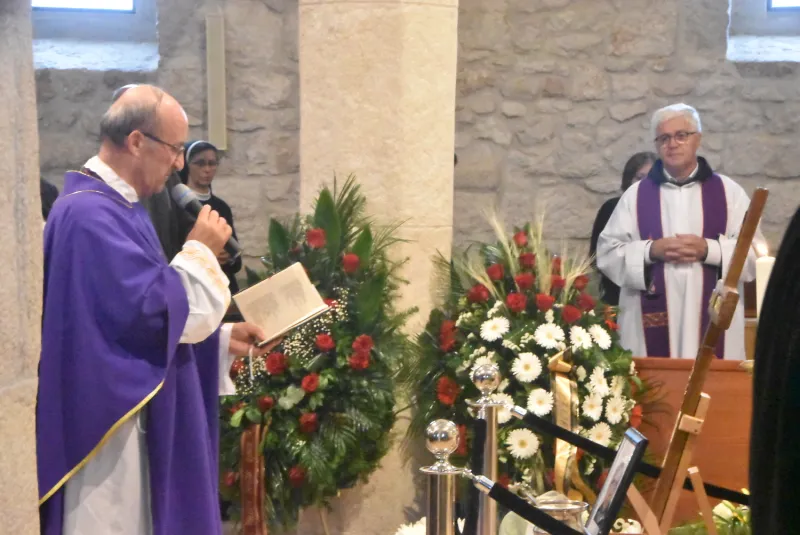 FOTO: HERCEGOVINA ISPRATILA SVOG FRA ANTU ŠARAVANJU U ZAGRLJAJ KRISTU 98