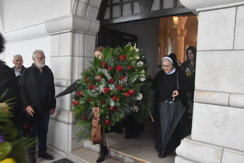 FOTO: HERCEGOVINA ISPRATILA SVOG FRA ANTU ŠARAVANJU U ZAGRLJAJ KRISTU 106