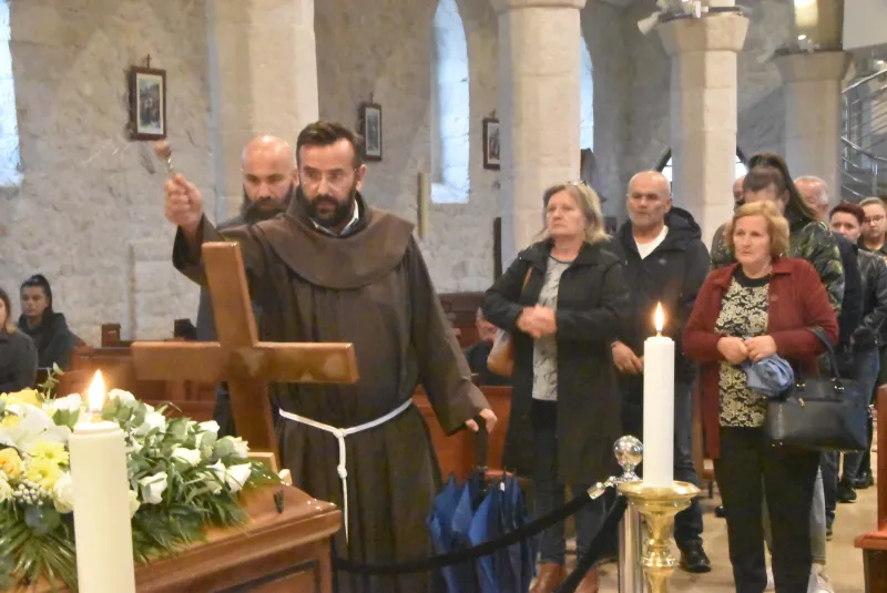 FOTO: HERCEGOVINA ISPRATILA SVOG FRA ANTU ŠARAVANJU U ZAGRLJAJ KRISTU 11