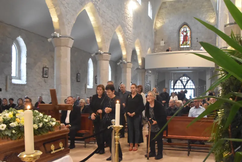 FOTO: HERCEGOVINA ISPRATILA SVOG FRA ANTU ŠARAVANJU U ZAGRLJAJ KRISTU 28