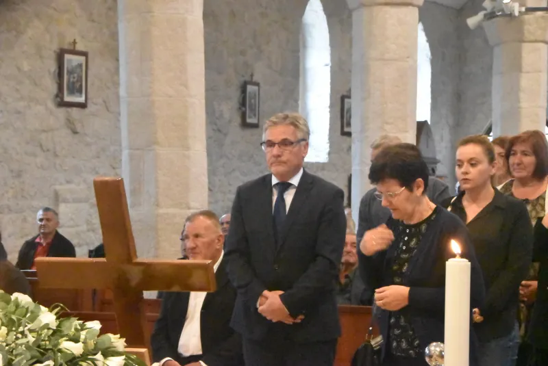 FOTO: HERCEGOVINA ISPRATILA SVOG FRA ANTU ŠARAVANJU U ZAGRLJAJ KRISTU 30