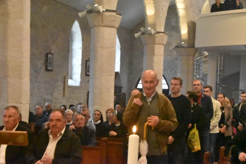FOTO: HERCEGOVINA ISPRATILA SVOG FRA ANTU ŠARAVANJU U ZAGRLJAJ KRISTU 36