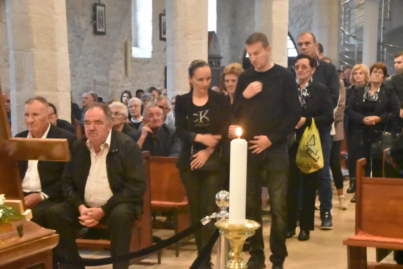 FOTO: HERCEGOVINA ISPRATILA SVOG FRA ANTU ŠARAVANJU U ZAGRLJAJ KRISTU 37