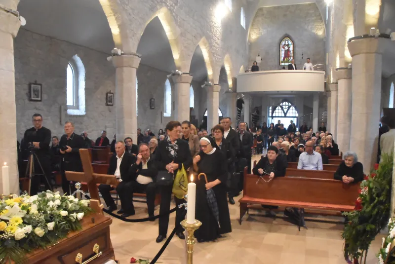 FOTO: HERCEGOVINA ISPRATILA SVOG FRA ANTU ŠARAVANJU U ZAGRLJAJ KRISTU 39