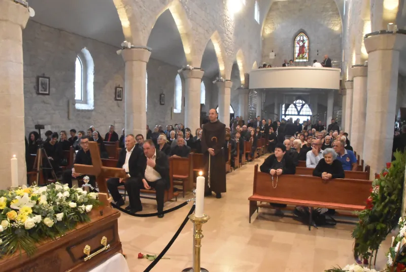 FOTO: HERCEGOVINA ISPRATILA SVOG FRA ANTU ŠARAVANJU U ZAGRLJAJ KRISTU 49
