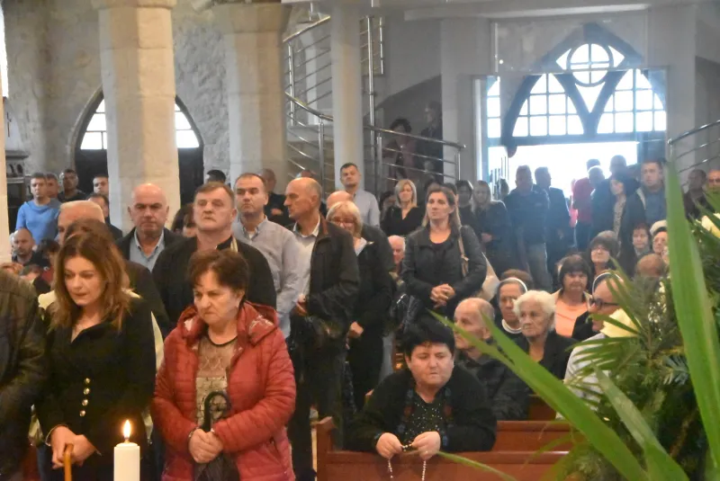 FOTO: HERCEGOVINA ISPRATILA SVOG FRA ANTU ŠARAVANJU U ZAGRLJAJ KRISTU 55