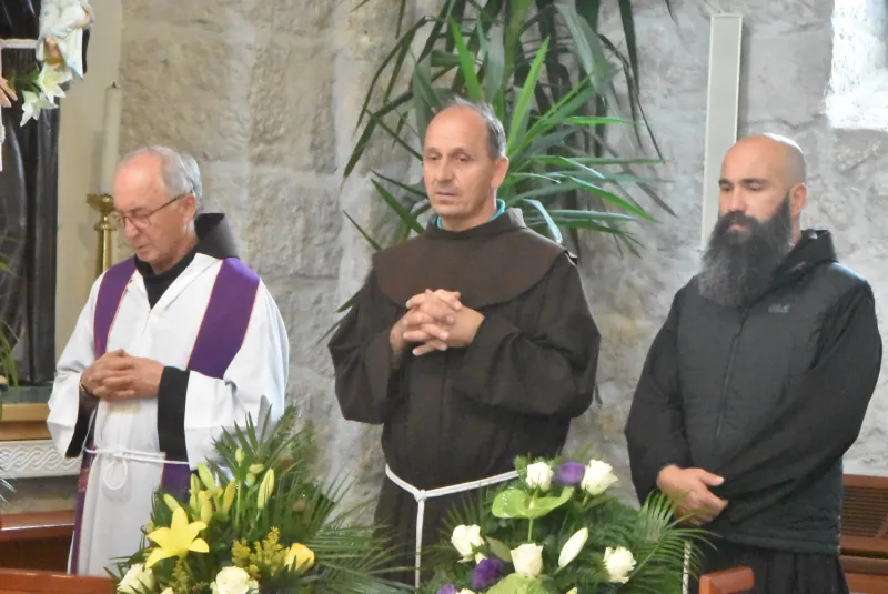 FOTO: HERCEGOVINA ISPRATILA SVOG FRA ANTU ŠARAVANJU U ZAGRLJAJ KRISTU 75