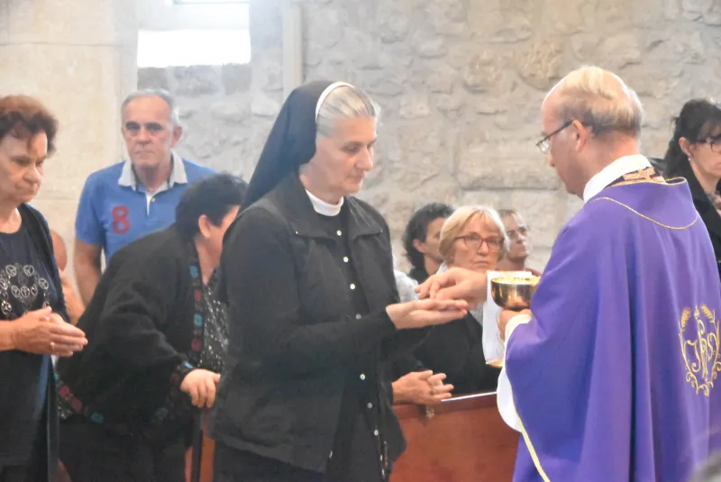 FOTO: HERCEGOVINA ISPRATILA SVOG FRA ANTU ŠARAVANJU U ZAGRLJAJ KRISTU 88