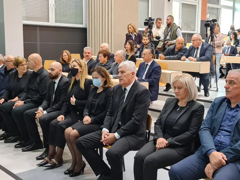 FOTO: Komemoracija u povodu smrti ministra Mandića, sućut iskazao i Plenković 1