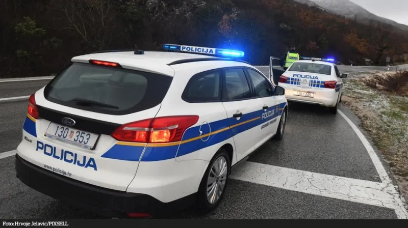 Autom izazvao tešku nesreću: Vozač kamiona iz BiH (53) bori se za život