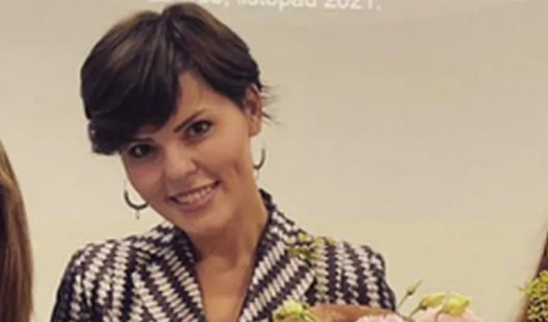 Bobanova nova djevojka doktorirala