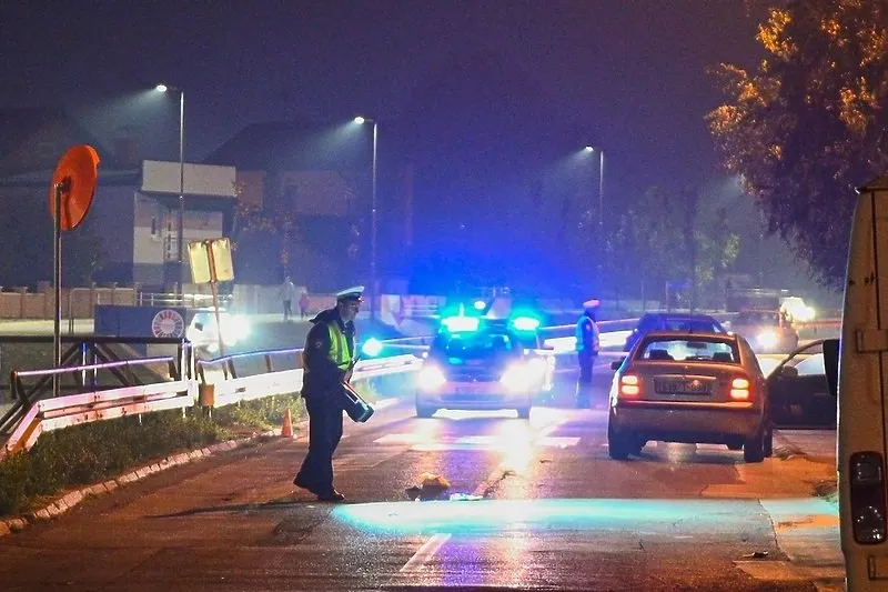 PRVO VOZILO UBILO DJEČAKA, DRUGO MU TEŠKO OZLIJEDILO RODITELJE! VOZAČI POBJEGLI