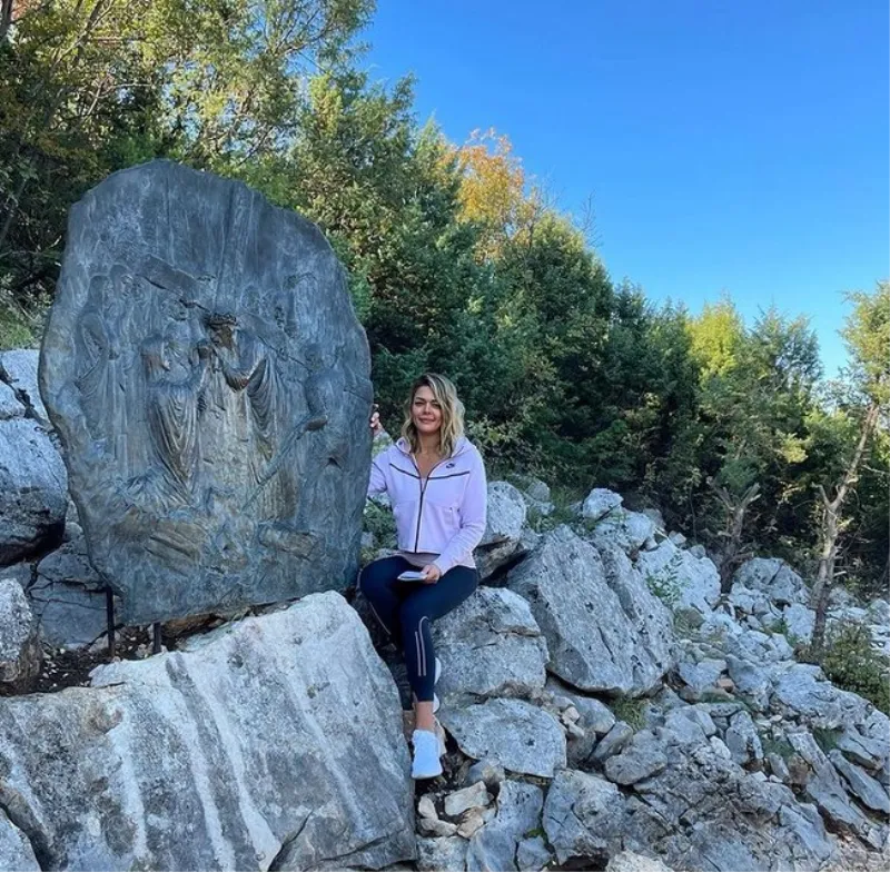 Sandra Perković u Međugorju: Prije nego zamoliš Boga za nešto, zahvali mu se za sve što ti je dao