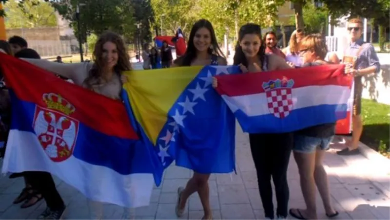 ANALIZA O RASPADU BOSNE I HERCEGOVINE: Pripremaju li Međunarodne krizne skupine BiH na kraj?