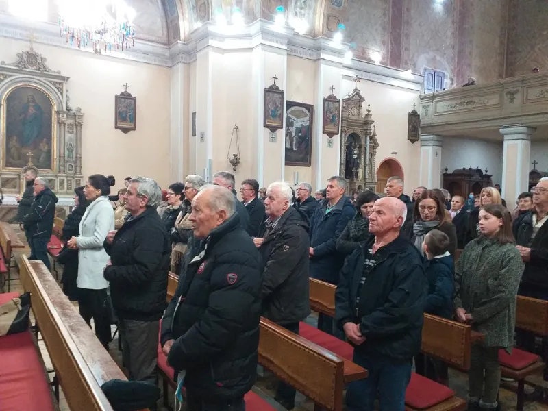 Umjesto proslave sv. Nikole Tavelića, fra Leona i fra Nikicu ispratili na posljednji počinak