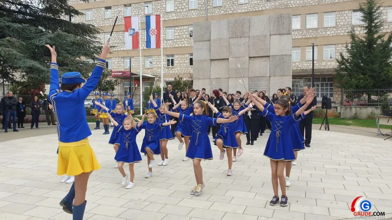 FOTO&VIDEO: Gradska glazba Imotski i Grudske mažoretkinje uveličali Dan općine Grude 3