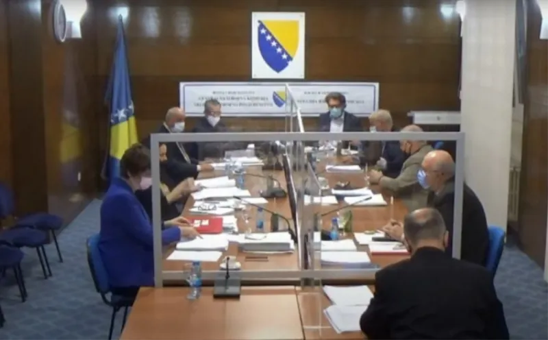 ZABRANA POLITIČKOG DJELOVANJA U BiH A-HSP-u, HSP-u, HSS-u...
