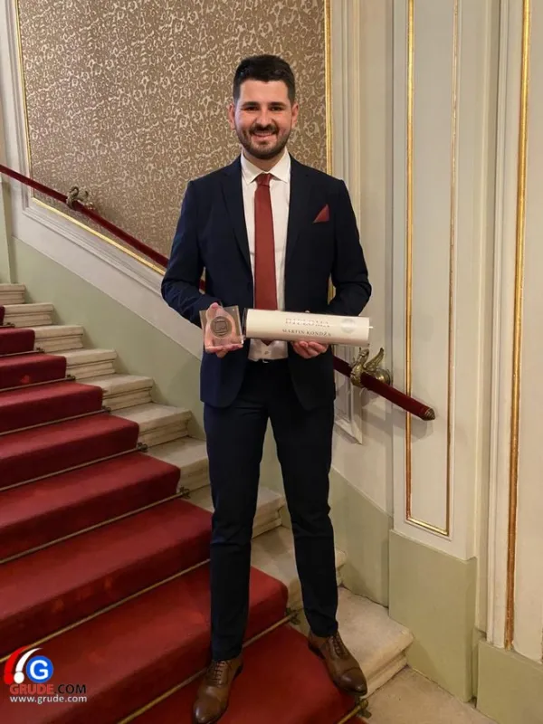 FOTO: MARTIN KONDŽA S 28 GODINA POSTAO NAJMLAĐI DOKTOR ZNANOSTI IZ GRUDA 7