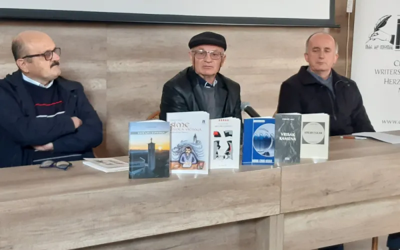 U Mostaru predstavljena djela Zdravka Nikića