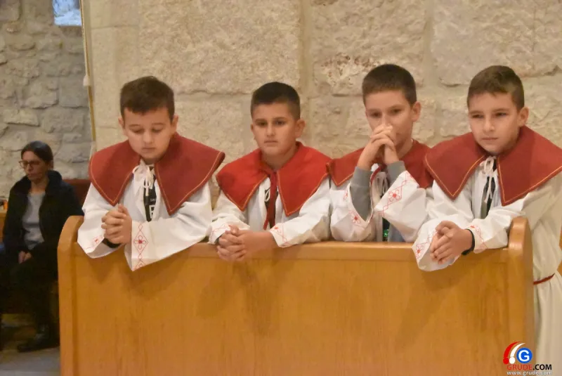 FOTO/VIDEO: GRUDE PROSLAVILE BLAGDAN SVETE KATE! FRA MILE VLAŠIĆ: MUČENICI SU NAJJAČA SNAGA CRKVE, CRKVA AKO NIJE MUČENIČKA IZDALA JE KRISTA 65