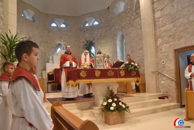 FOTO/VIDEO: GRUDE PROSLAVILE BLAGDAN SVETE KATE! FRA MILE VLAŠIĆ: MUČENICI SU NAJJAČA SNAGA CRKVE, CRKVA AKO NIJE MUČENIČKA IZDALA JE KRISTA 7