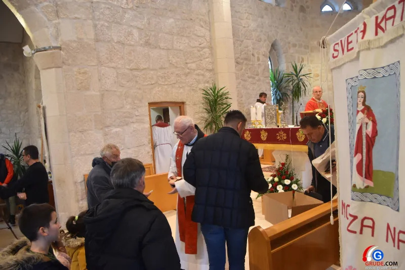 FOTO/VIDEO: GRUDE PROSLAVILE BLAGDAN SVETE KATE! FRA MILE VLAŠIĆ: MUČENICI SU NAJJAČA SNAGA CRKVE, CRKVA AKO NIJE MUČENIČKA IZDALA JE KRISTA 80