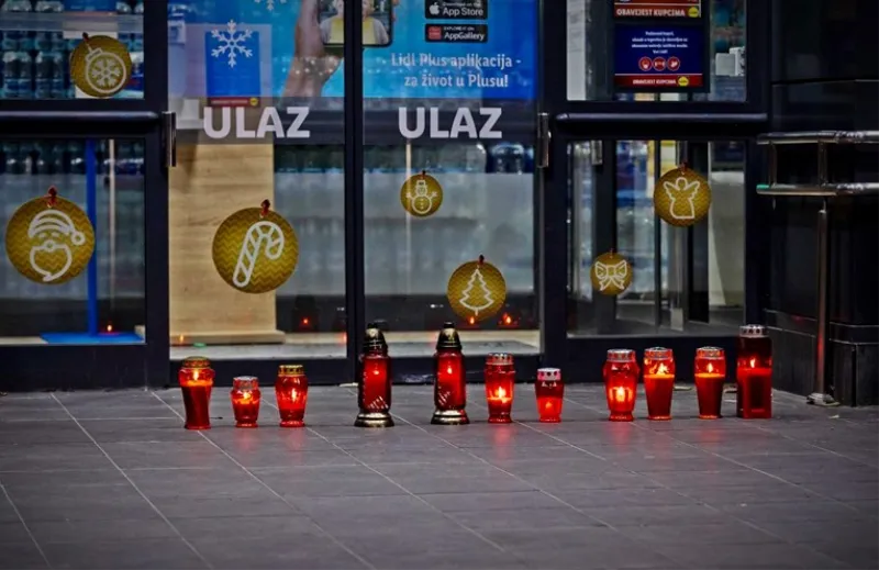 Gore svijeće ispred splitskog Lidla, ovo je jedna od najtužnijih večeriju u gradu pod Marjanom
