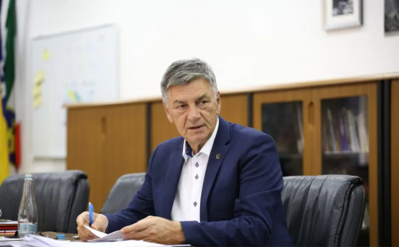 Gradonačelnik Zenice u bijegu!