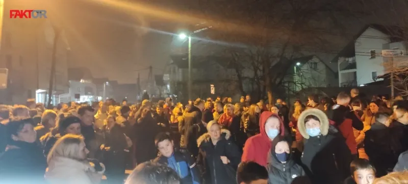 FOTO: Suze i jecaji na prosvjedu građana nakon pogibije 11-godišnjaka kojeg je usmrtio nesmotreni vozač 12