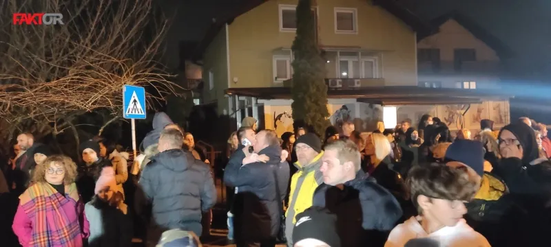 FOTO: Suze i jecaji na prosvjedu građana nakon pogibije 11-godišnjaka kojeg je usmrtio nesmotreni vozač 5
