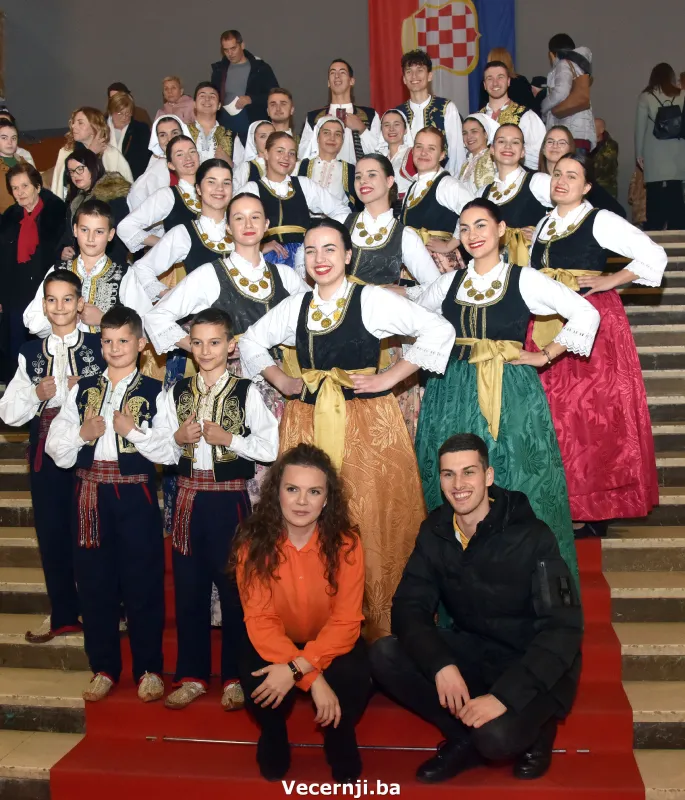 (FOTO) Spektakl 'Gradu s ljubavlju'! Fra Luka Marić: Nakon godine aveti, život se nastavio 26