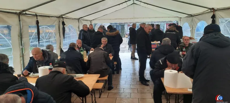 FOTO: GRUDSKI BRANITELJI OKUPILI SE NA TRADICIONALNOM DRUŽENJU 8