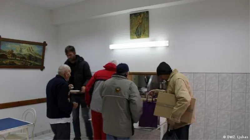 Župa Grude donirala 9 tisuća KM i tisuće KM u hrani, piću, potrepštinama pučkim kuhinjama Kruh svetog Ante