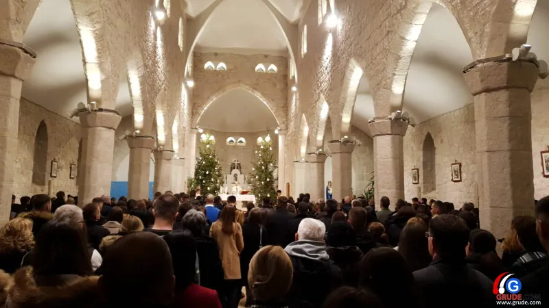 SRETAN BOŽIĆ KATOLIČKI PUČE! KRIST SE RODIO I DOŠAO NA SVIJET DA OTKUPI NAŠE GRIJEHE I PRIPRAVI NAM VJEČNI ŽIVOT 1
